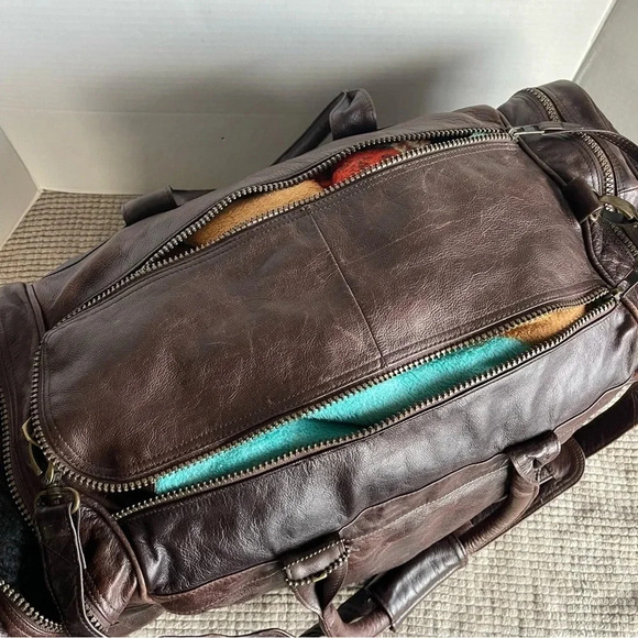 LEATHER SIDE POCKET DUFFEL - Picture 14 of 16